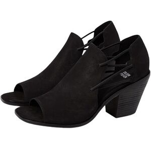 EILEEN FISHER Nikki Peep Toe Block Heels